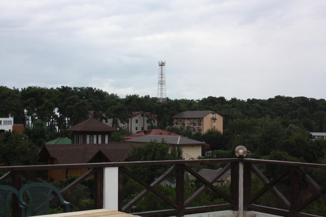 Viktoria Hotel Піцунда Екстер'єр фото