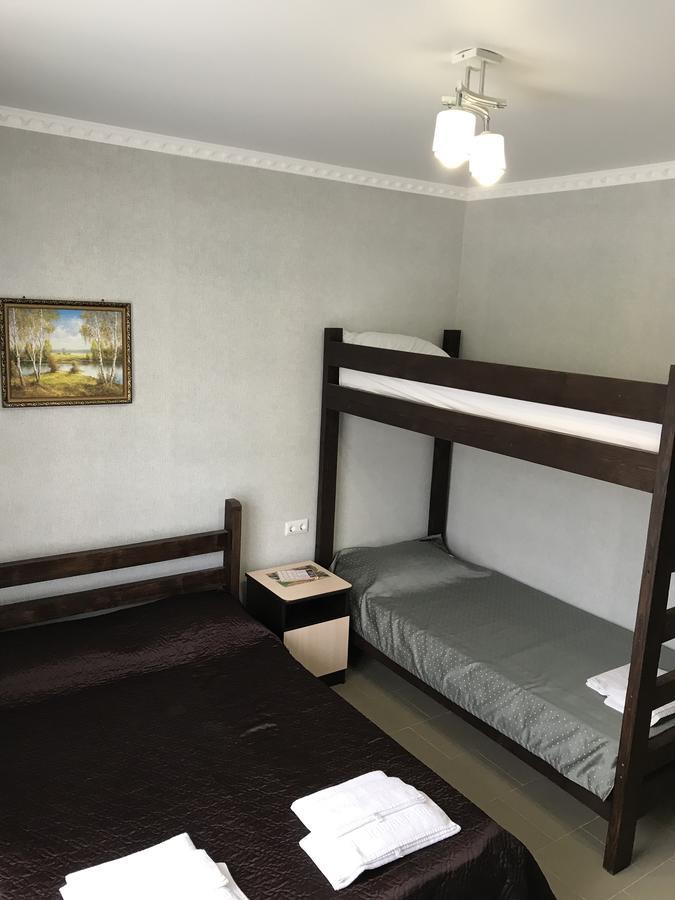 Viktoria Hotel Піцунда Екстер'єр фото